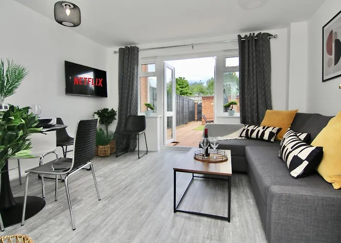 Dashing 2Bed Haven - Near Coventry Centre, Free Parking