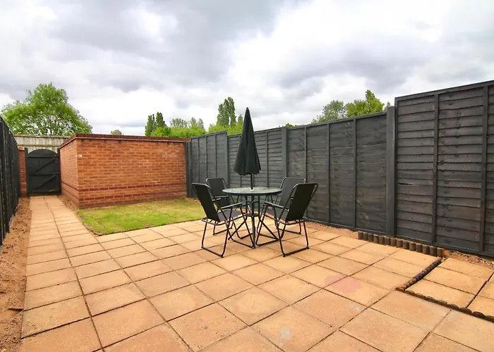 Dashing 2Bed Haven - Near Coventry Centre, Free Parking