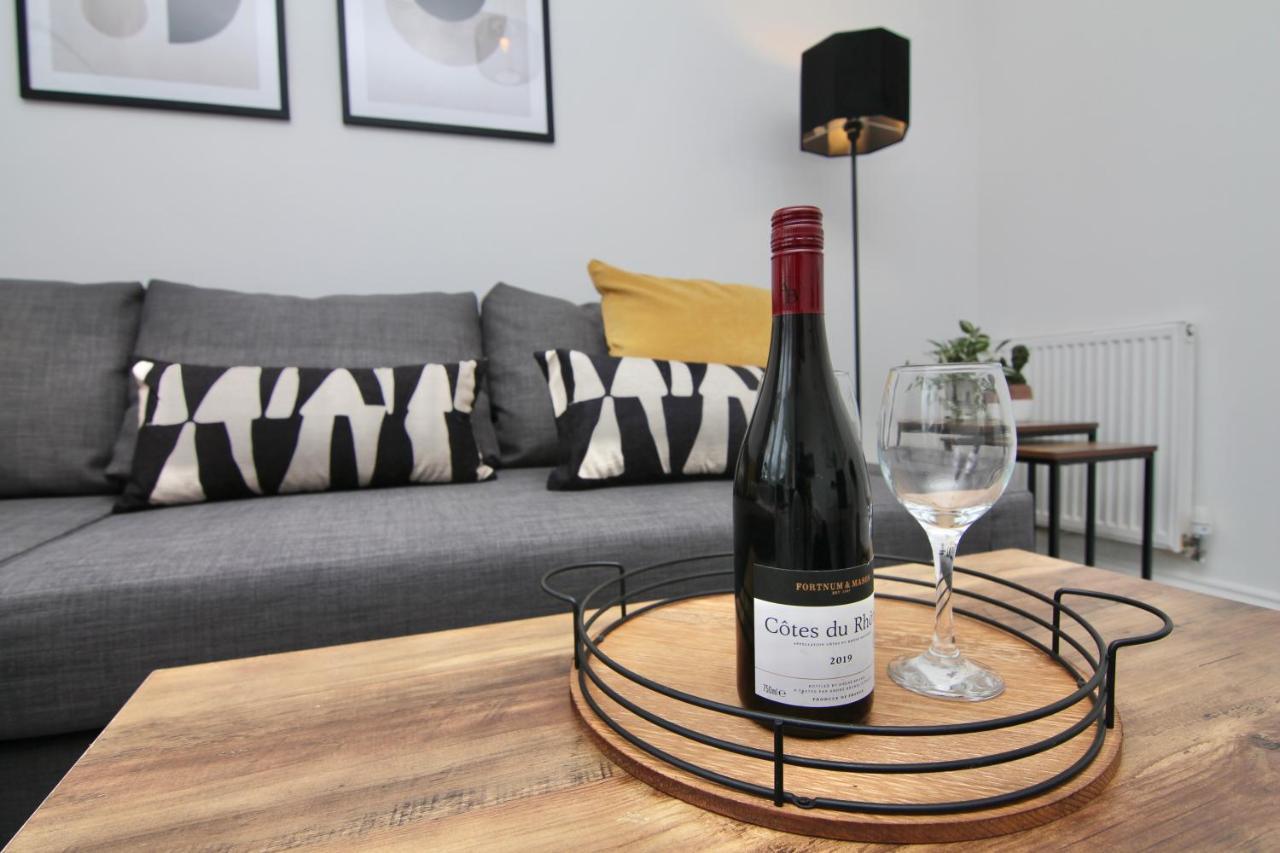 Dashing 2bed Haven - Near Centre, Free Parking