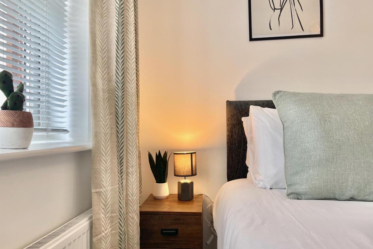 Dashing 2bed Haven - Near Centre, Free Parking Holiday home *