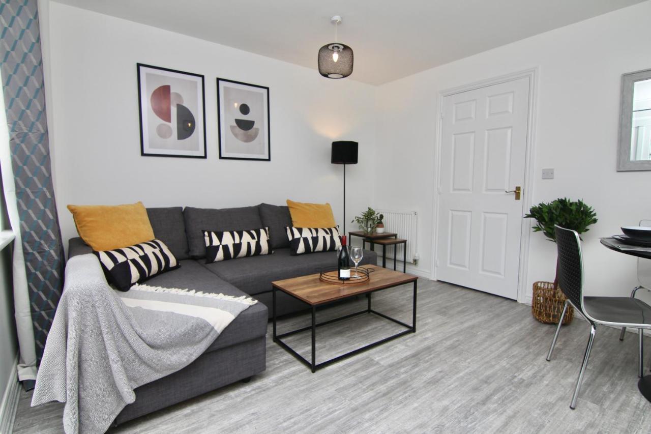 Dashing 2bed Haven - Near Centre, Free Parking * Coventry